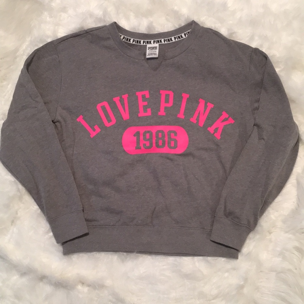 PINK VS Lounge Set! - Picture 3 of 6